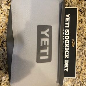 YETI sidekick dry